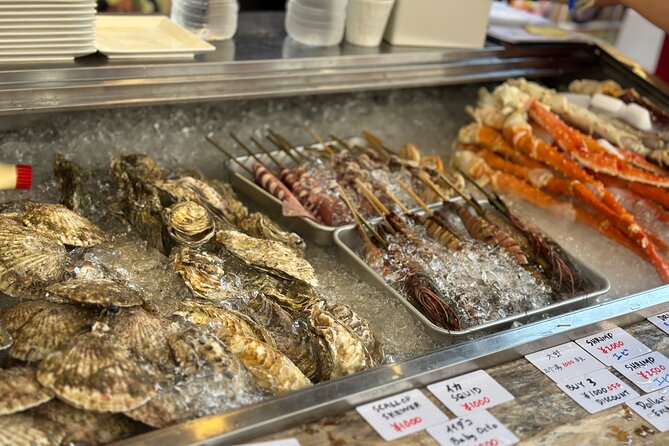 Tokyo: Tsukiji Fish Market Food and Walking tour - Inside Tsukiji Fish Market: Where the History Explains the Food
