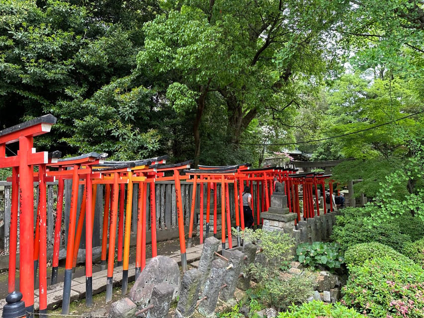 Tokyo:Stroll in Old traditional culture towns~Yanaka & Nezu - Yanaka Cemetery: the kind of quiet you feel in your feet