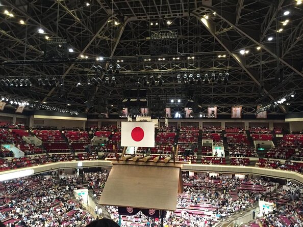 Ultimate Sumo Tournament: Tokyo, Osaka, Nagoya, Fukuoka - What Happens During Those 4 Hours in the Arena