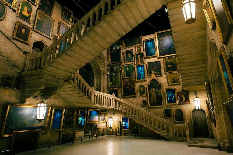 Warner Bros. Studio Tour Tokyo – The Making of Harry Potter - Interactive magic: Butterbeer, broomstick time, and moving-staircase portraits